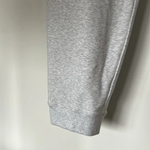 NWT On cloud womens XL movement joggers gray black stripe running - Picture 6 of 8